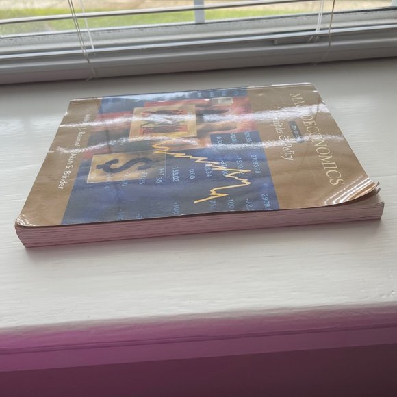 Macroeconomics 12th Edition Principles and Policy Softcover Textbook - Picture 7 of 11